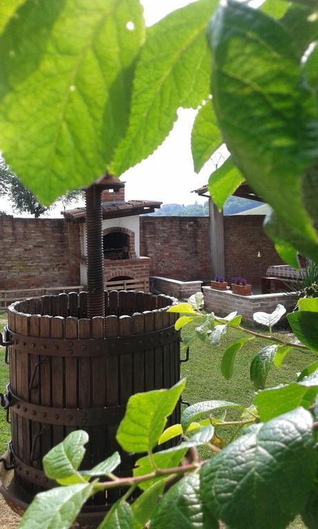 B&B La Coccarda Castell'Alfero Экстерьер фото