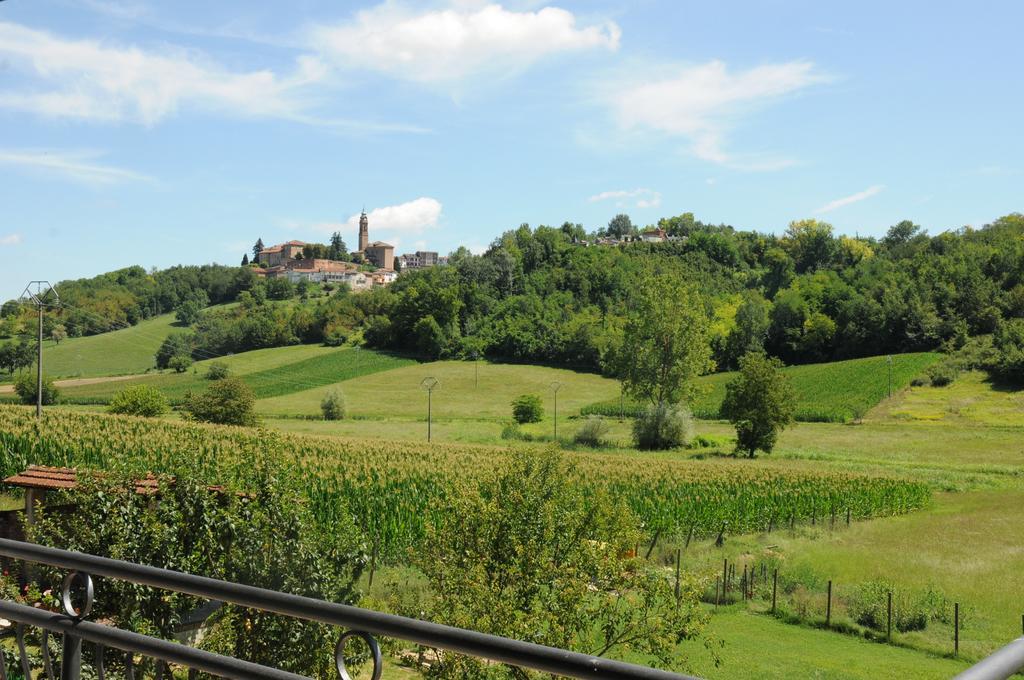 B&B La Coccarda Castell'Alfero Экстерьер фото